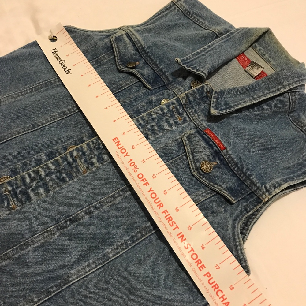 Denim Sleeveless Vest - Picture 5 of 9